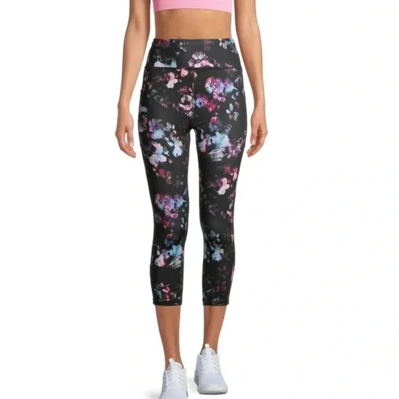 Avia Black Floral Cropped Leggings XXL (20) EUC - Picture 1 of 4